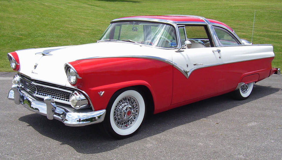 1955 Fairlane Crown Victoria w/ modern aftermarket 1962-64 Thunderbird-style (Kelsey-Hayes) Chrome Wire Wheels